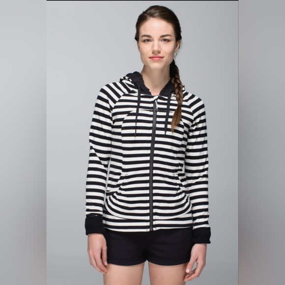 Lululemon Movement Jacket in Apex Stripe, GUC, Size 8 - Picture 1 of 6